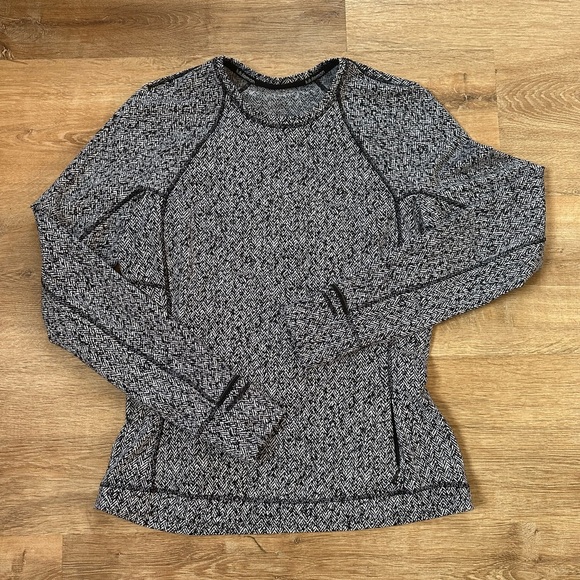 Lululemon Runderful Long Sleeve Size 10 Scattered Herringbone Black White - Picture 7 of 13